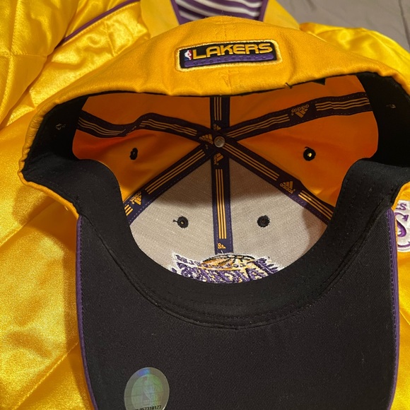 Vintage reversible, Lakers jacket - Picture 9 of 9